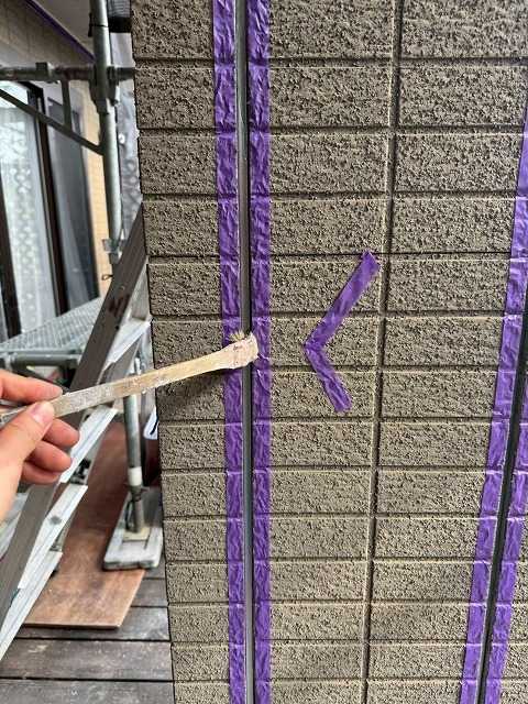 外壁目地の養生
